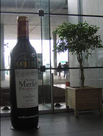 bottle bordeaux france image