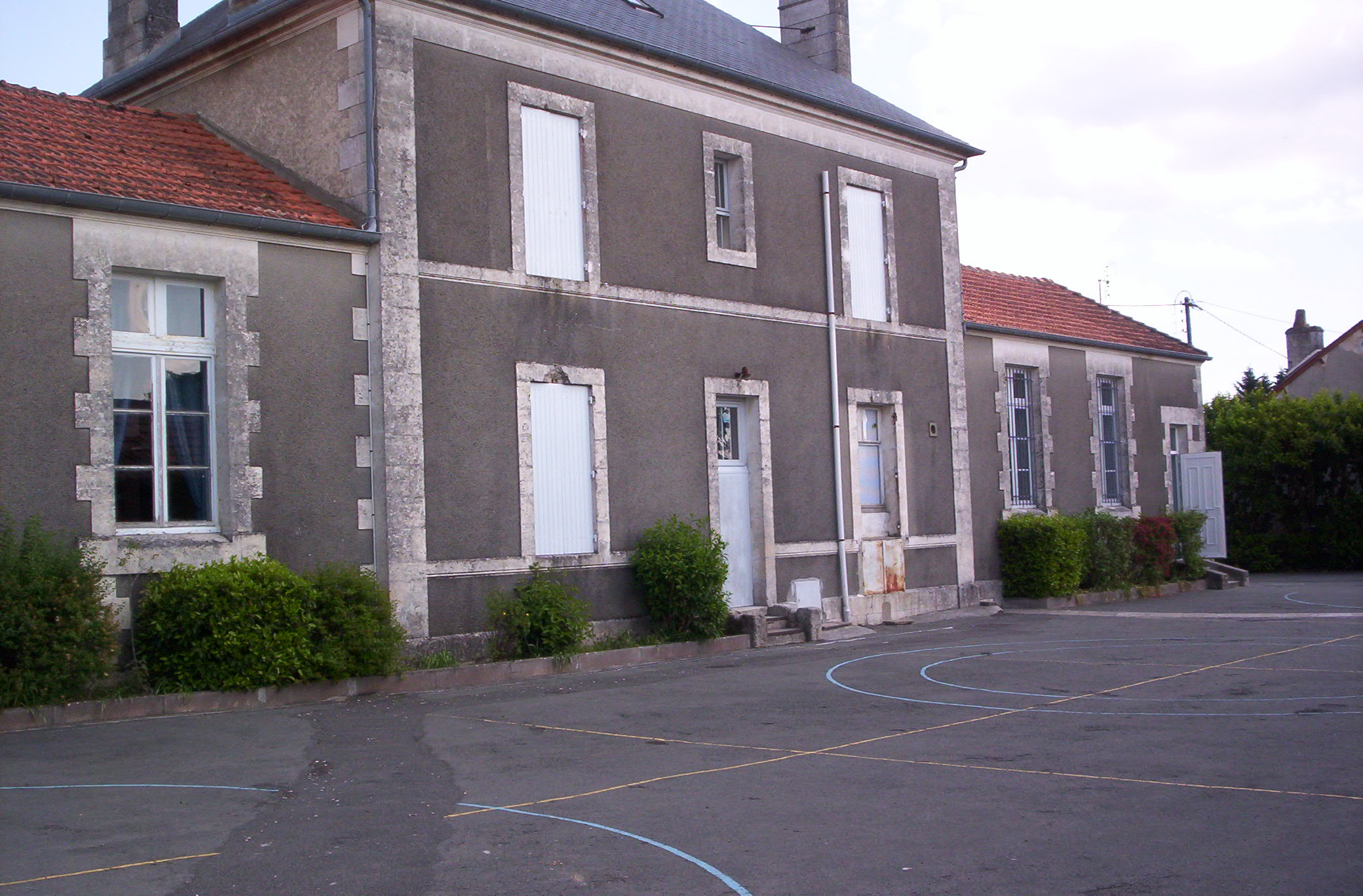 honore de balzac school brossac image