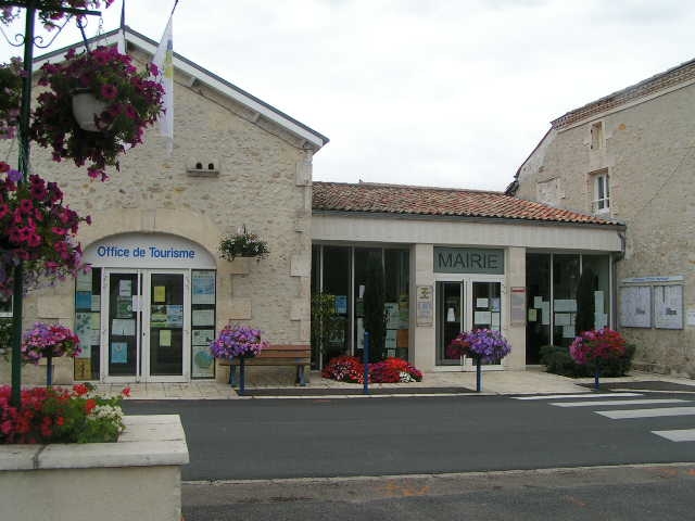 tourist office brossac image