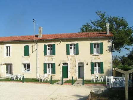 charente accommodation south west france image