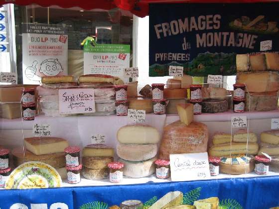 chalais market