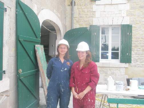 FEMALE BUILDERS IMAGE