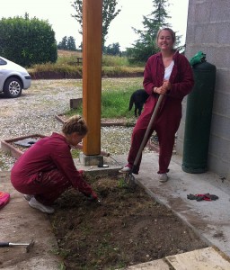 students volunteering hannah