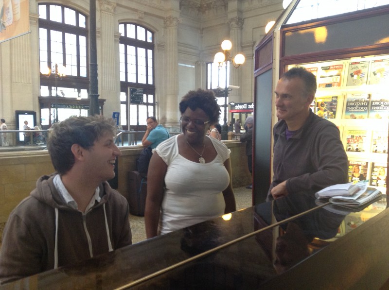 Volunteers testimonial to play piano